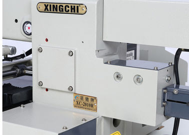 Chine Machine à coudre industrielle en cuir de Flatlock, machine à coudre programmable de tissu épais  fournisseur