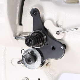 Chine Machine à coudre commandée par ordinateur modelée pour l'industrie emplacement de travail de 130 * de 60mm fournisseur