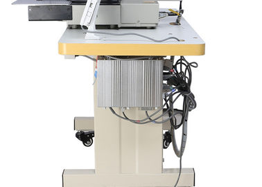 Machine légère de broderie de point à chaînes, machine à coudre de point croisé pour des vêtements fournisseur