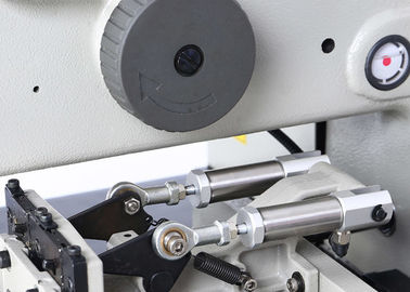 Machine à coudre de zigzag industriel résistant, machine à coudre de toile programmable fournisseur